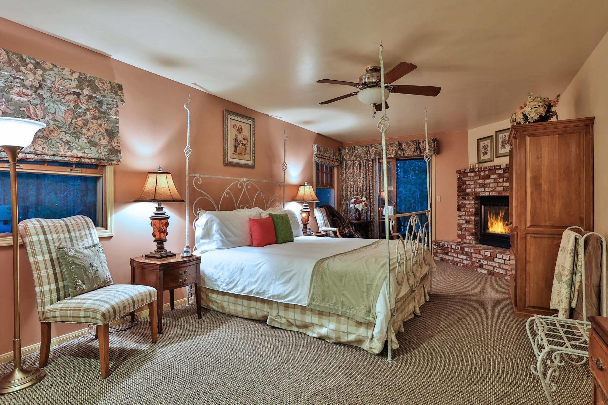 Alpenhorn Bed And Breakfast Big Bear Lake Kültér fotó